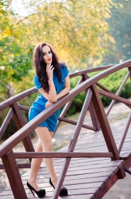 Maria from Kiev, 30 years, with brown eyes, black hair, Christian, tourist manager. #3