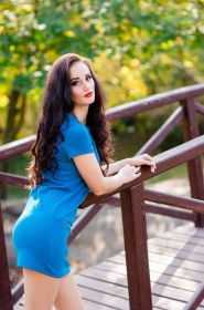 Maria from Kiev, 29 years, with brown eyes, black hair, Christian, tourist manager. #8