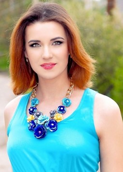 Ekaterina from Kharkiv, 28 years, with green eyes, red hair, Christian, actress.