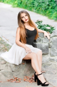 Tatiana from Cherkassy, 19 years, with brown eyes, light brown hair, Christian, Fashion Designer. #8