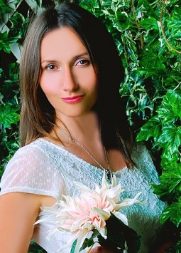 Anna from Odessa, 39 years, with grey eyes, black hair, Christian, air designer.
