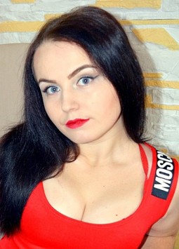 Karina from Kharkov, 26 years, with blue eyes, dark brown hair, Christian, health worker.
