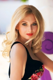 Tatyana from Nikolaev, 34 years, with green eyes, blonde hair, Christian, pastry baker. #11