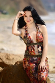 Ilona from Zaporizhzhia, 29 years, with brown eyes, black hair, Christian, a singer. #3