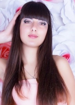 Anastasia from Odessa, 25 years, with brown eyes, dark brown hair, Christian, cook.