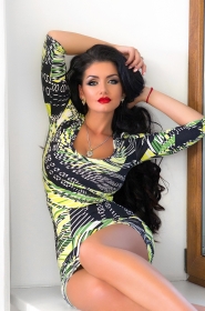 Elena from Odessa, 34 years, with green eyes, black hair, Make-up artist, model. #10
