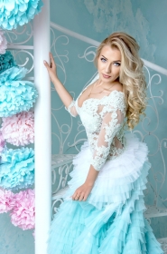 Anna from Kharkov, 28 years, with blue eyes, blonde hair, Christian, Hair stylist. #3