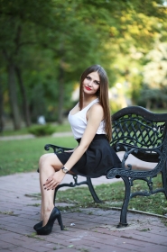 Ann from Lugansk, 26 years, with blue eyes, light brown hair, Christian. #4