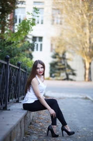 Ann from Lugansk, 26 years, with blue eyes, light brown hair, Christian. #7