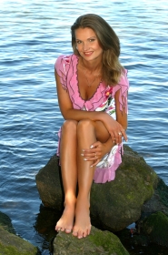 Anna from Dnepropetrovsk, 46 years, with green eyes, light brown hair, Christian, accountant. #2