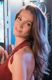 Anna from Dnepropetrovsk, 46 years, with green eyes, light brown hair, Christian, accountant. #3
