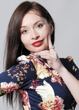 Natalya from Kiev, 39 years, with grey eyes, black hair, Christian, Other.