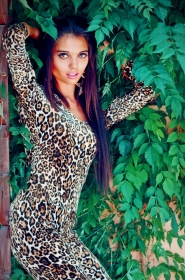 Ekaterina from Kherson, 30 years, with brown eyes, black hair, Christian, dancer. #1