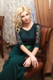 Elena from Mariupol, 24 years, with blue eyes, light brown hair, Christian, I teach little children arts in Mariupol. #18