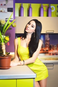Inna from Kherson, 35 years, with brown eyes, black hair, other, banking employee. #7