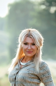 Olya from Zhitomir, 44 years, with brown eyes, blonde hair, Christian, Manager. #2