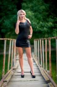 Olya from Zhitomir, 44 years, with brown eyes, blonde hair, Christian, Manager. #10
