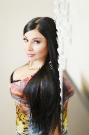 Elena from Kiev, 36 years, with brown eyes, black hair, Christian, Doctors assistant. #6