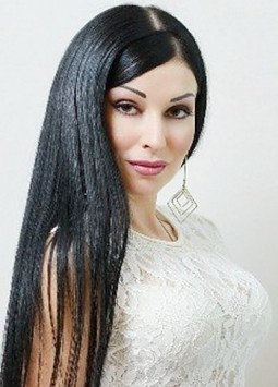 Elena from Kiev, 37 years, with brown eyes, black hair, Christian, Doctors assistant.