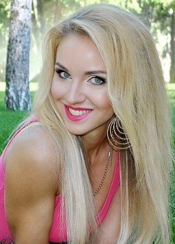 Aliona from Kharkov, 33 years, with blue eyes, blonde hair, Christian, Fitness Trainer.