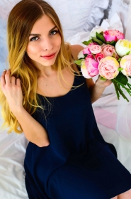 Kristina from Nikolaev, 30 years, with green eyes, blonde hair, Christian, student. #30