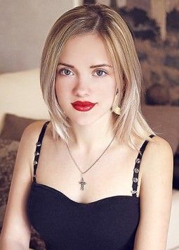 Tatiana from Lugansk, 27 years, with blue eyes, blonde hair, Christian, archaeologist.