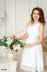 Alena from Zaporozhye, 31 years, with brown eyes, dark brown hair, Christian, photographer. #12
