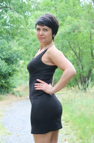 Elena from Odessa, 52 years, with green eyes, black hair, Christian, seller. #10