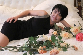 Elena from Odessa, 52 years, with green eyes, black hair, Christian, seller. #15