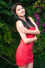 Tatiana from Dnepropetrovsk, 34 years, with blue eyes, dark brown hair, Christian, economist. #3