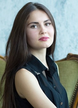 Anastasia from Nikolaev, 26 years, with brown eyes, black hair, Christian, administrator.