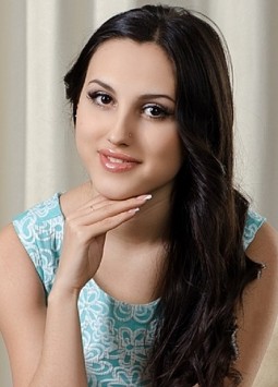 Karina from Nikolaev, 30 years, with brown eyes, dark brown hair, Christian, hairdresser.