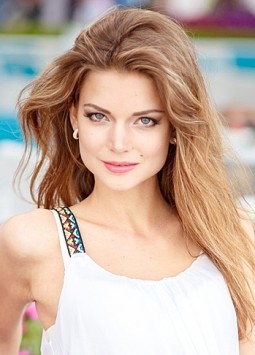 Anastasia from Odessa, 32 years, with blue eyes, light brown hair, Christian, Psychologist.
