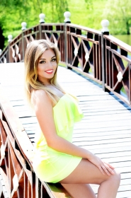 Olesya from Kharkov, 30 years, with green eyes, light brown hair, Christian, Psychologist. #6