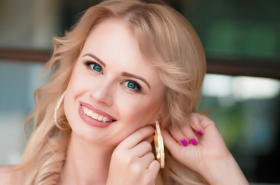 Alla from Dnepropetrovsk, 35 years, with blue eyes, blonde hair, Christian, Lawyer. #3