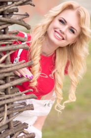 Alla from Dnepropetrovsk, 35 years, with blue eyes, blonde hair, Christian, Lawyer. #8