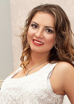 Anastasia from Kharkov, 31 years, with brown eyes, light brown hair, Christian, мanager.