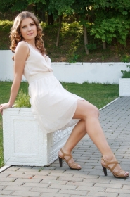 Vera from Odessa, 40 years, with green eyes, dark brown hair, Christian, secritary. #1