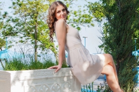 Vera from Odessa, 40 years, with green eyes, dark brown hair, Christian, secritary. #4