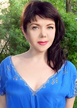 Galina from Nikopol, 48 years, with green eyes, dark brown hair, Christian, fitness instructor.