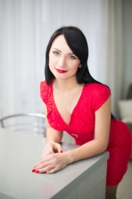 Tatiana from Kharkov, 39 years, with green eyes, black hair, Christian, Economist. #4