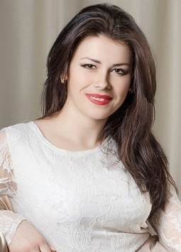 Marina from Nikolaev, 31 years, with brown eyes, dark brown hair, Christian, manager.