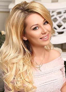 Irina from Kiev, 36 years, with green eyes, blonde hair, Christian, psychologist.