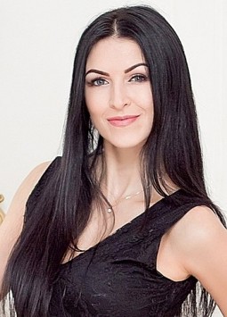 Evgenia from Melitopol, 35 years, with green eyes, dark brown hair, Christian, teacher.