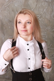 Elena from Kiev, 47 years, with blue eyes, blonde hair, Christian, Journalist. #3