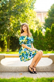 Ekaterina from Dnipropetrovsk, 30 years, with hazel eyes, dark brown hair, Christian, seller in the jewelry store. #1