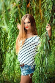 Olya from Dnepropetrovsk, 32 years, with blue eyes, light brown hair, Christian, restaurateur. #4
