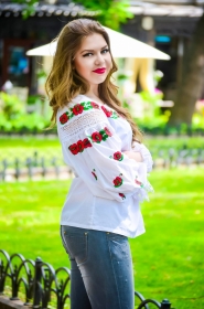 Yuliya from Odessa, 26 years, with green eyes, light brown hair, Christian, -. #7