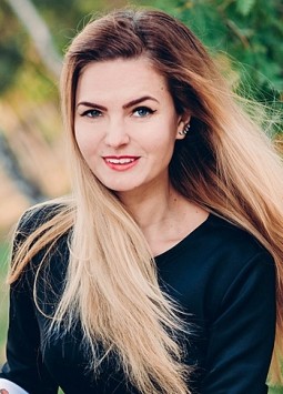 Olga from Cherkassy, 29 years, with grey eyes, blonde hair, Christian, Teacher.