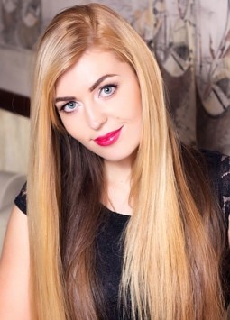 Tatyana from Sumy, 36 years, with blue eyes, blonde hair, Christian, Philologist (English interpreter).